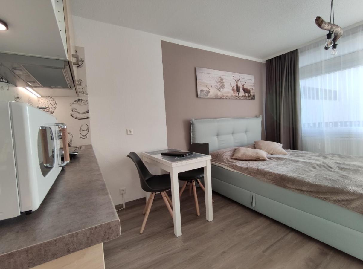 Studio 20Qm Mit Balkon Und Innenpool - 22010 슈룩흐제 외부 사진
