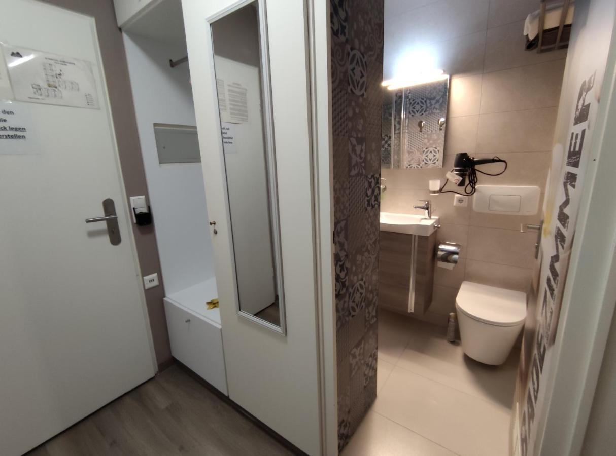 Studio 20Qm Mit Balkon Und Innenpool - 22010 슈룩흐제 외부 사진