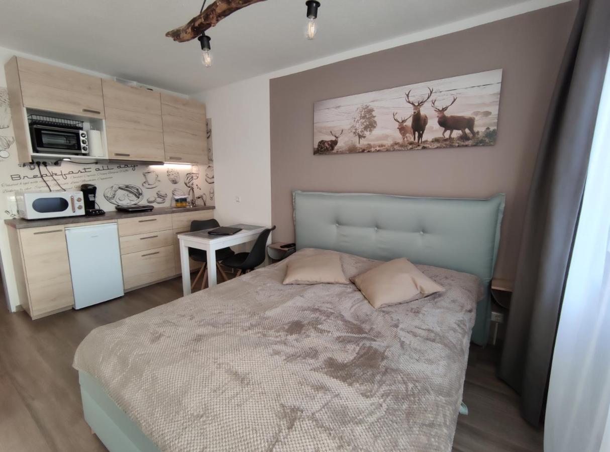 Studio 20Qm Mit Balkon Und Innenpool - 22010 슈룩흐제 외부 사진
